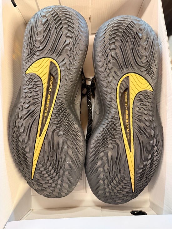 Nike GT Cut 4 VW gold panther Sz13 DStock main image 14
